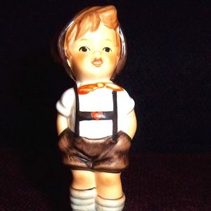 Goebel Hummel Figurine "For Keeps" 630 M.I. Hummel